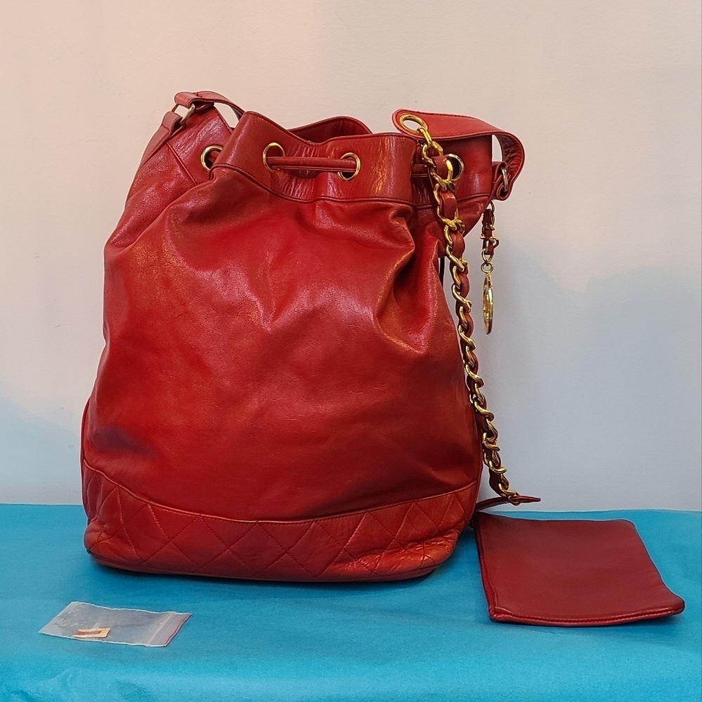 ✨️ CHANEL Vintage Bucket Bag - Picture 14 of 16